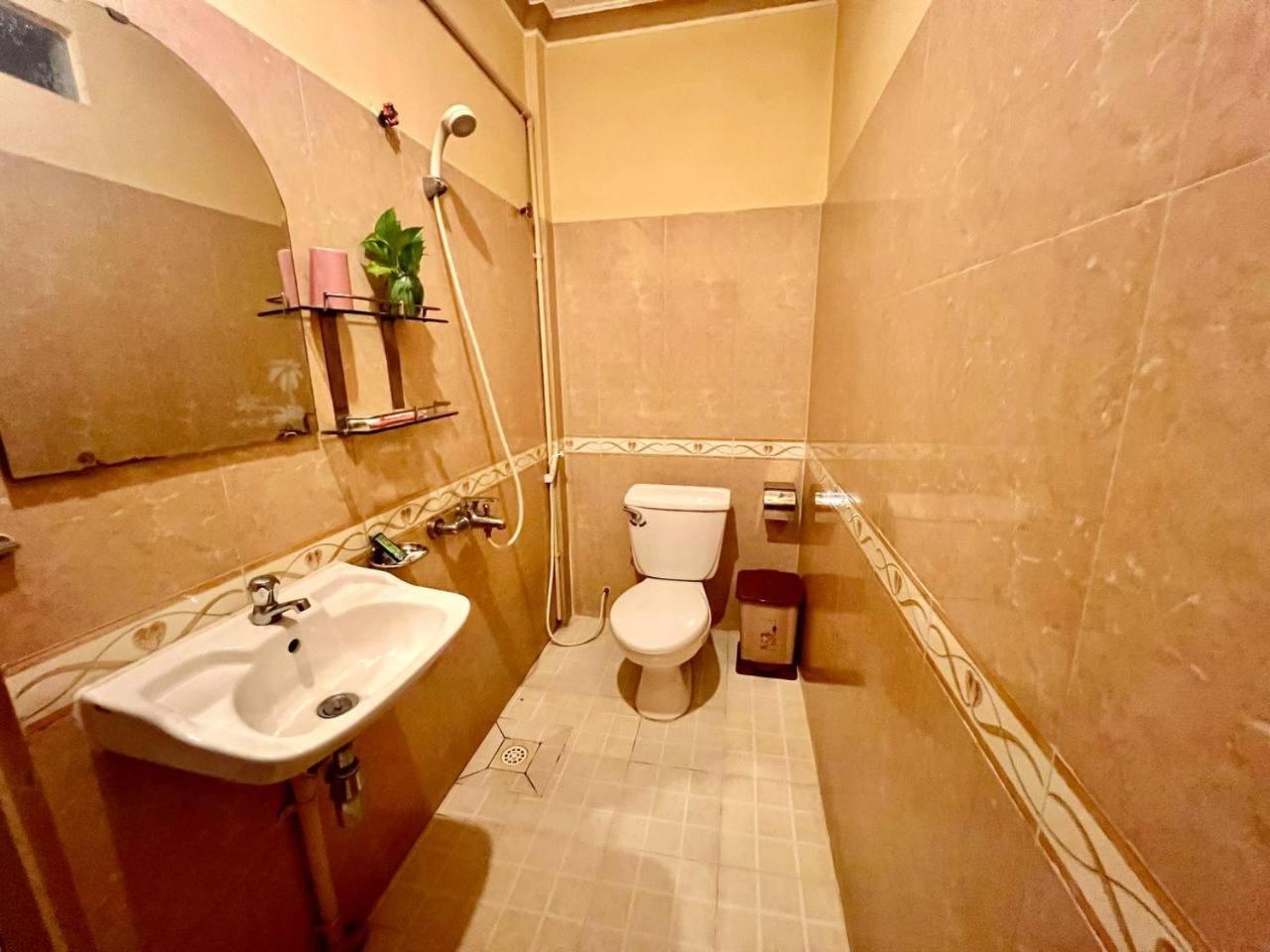 Nice Guesthouse Phnom-Penh Buitenkant foto